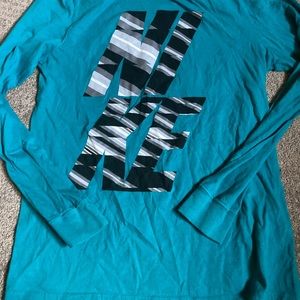 Nike shirt size S.    Used